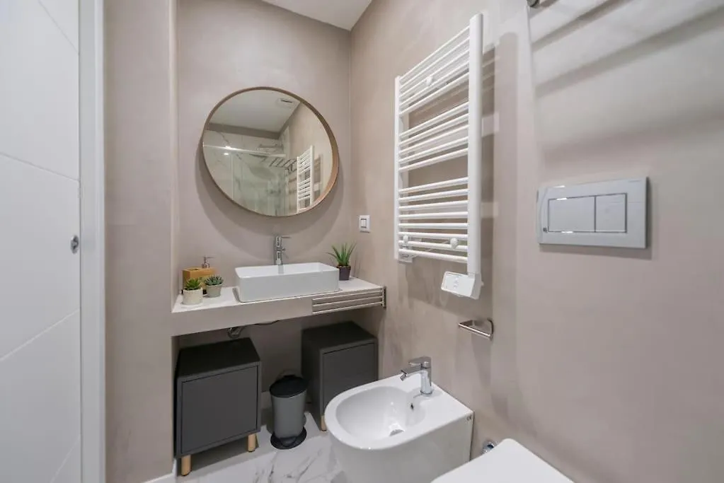 Cozy Private Flat - Mm Marche 7 Min Apartment Milan